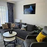 Apartament Solna 11A Z Garazem W Cenie